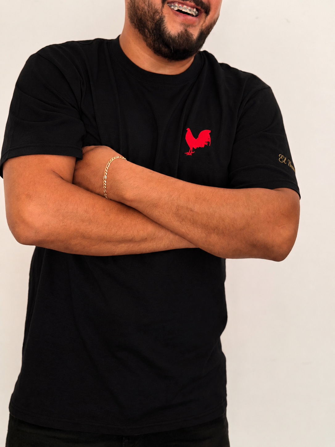 Playera gallo bordada negra
